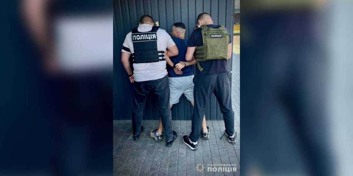 Шахрай вимагав у військового з Дніпра гроші 