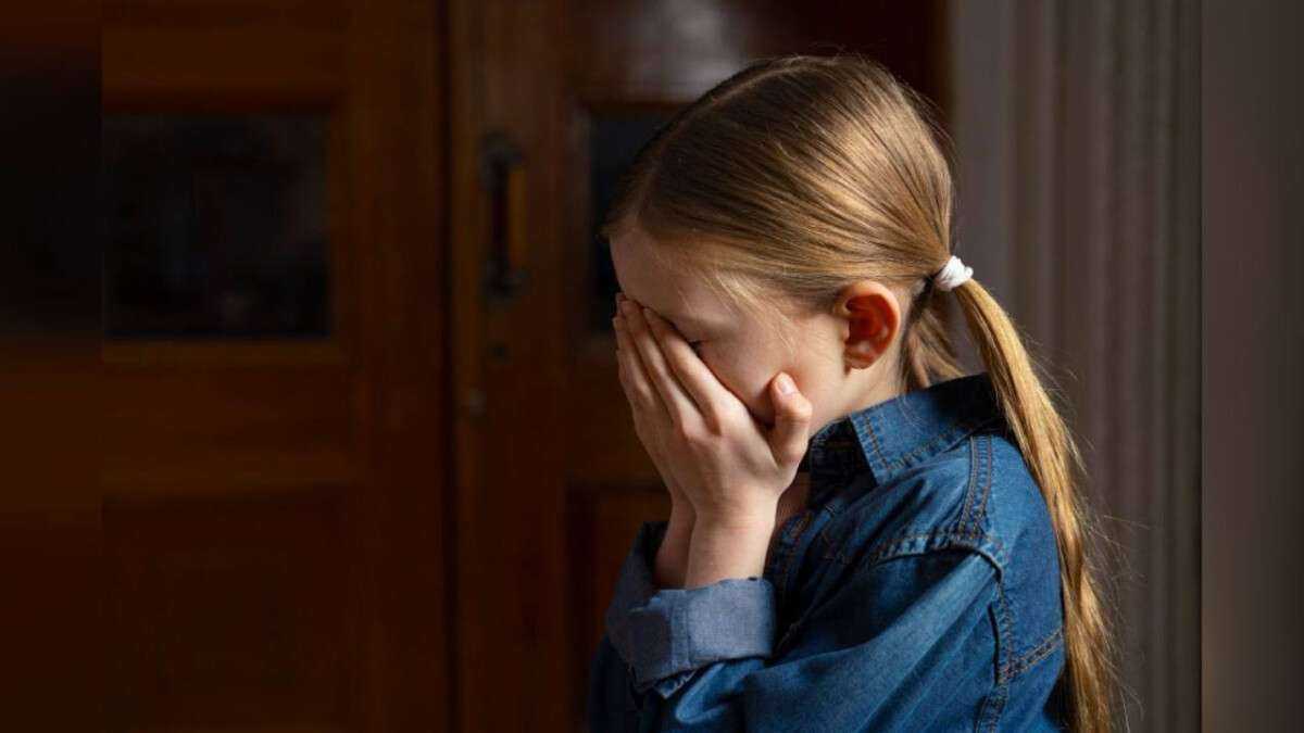 Представившись лікарем, зґвалтував 8-річну дитину: на Дніпропетровщині винесли вирок педофілу