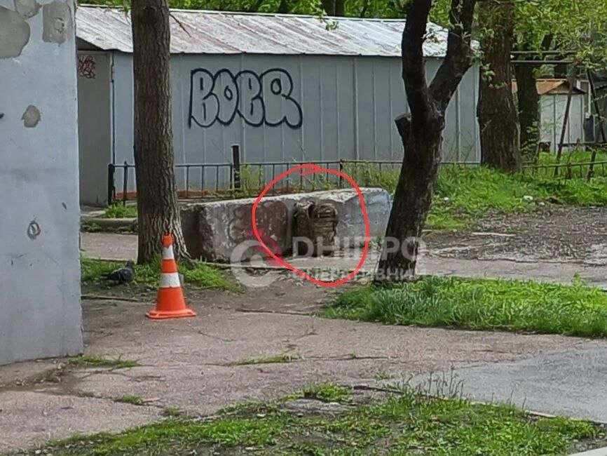 Поліція, огороджувальна стрічка та підозрілий предмет: що відбувалося на Генерала Безручка 24.04