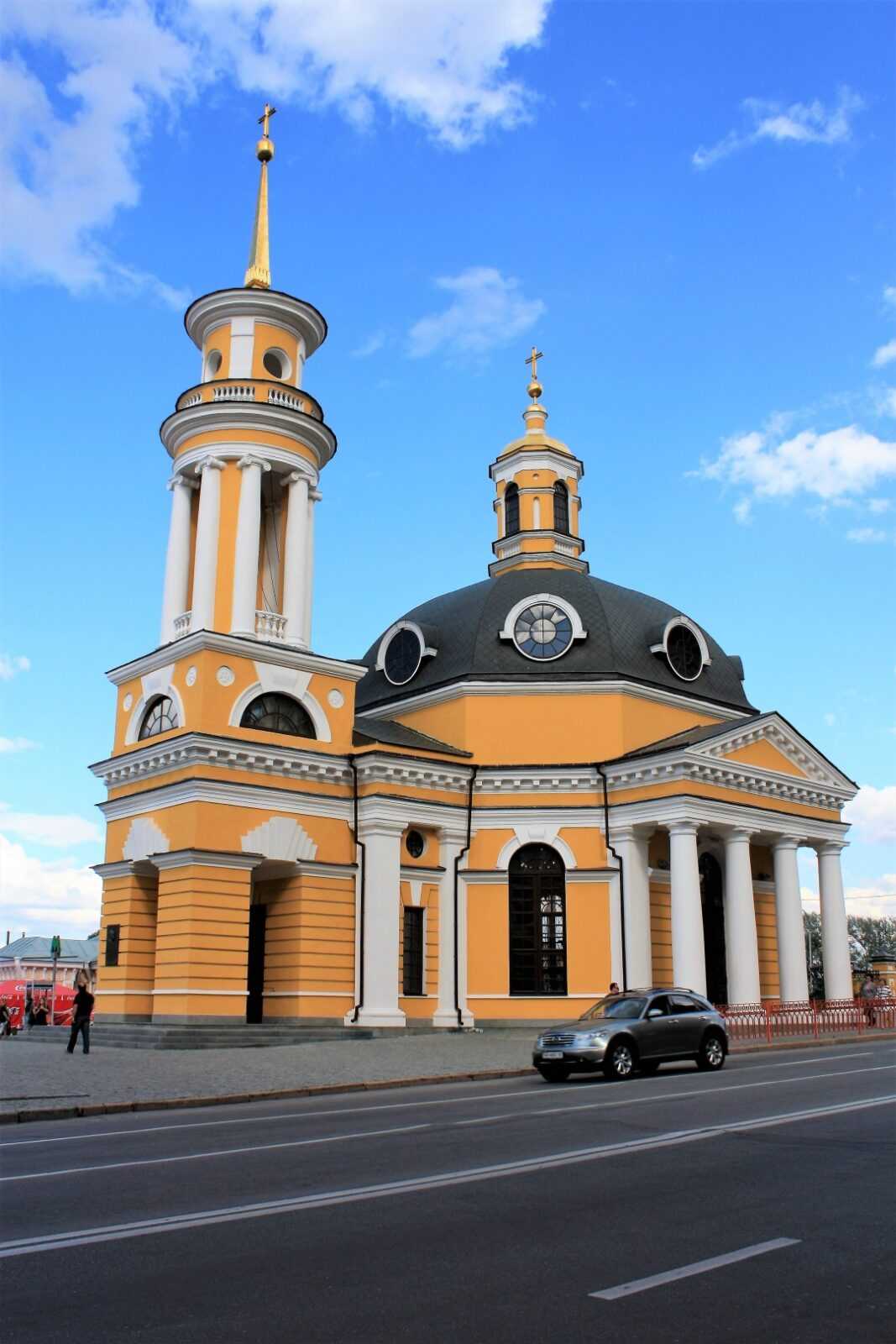 церква