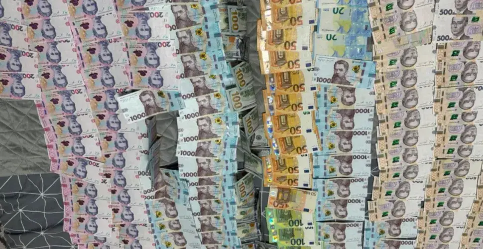 Адвокат на Дніпровському березі: підозра у "чорних" рієлторських схемах