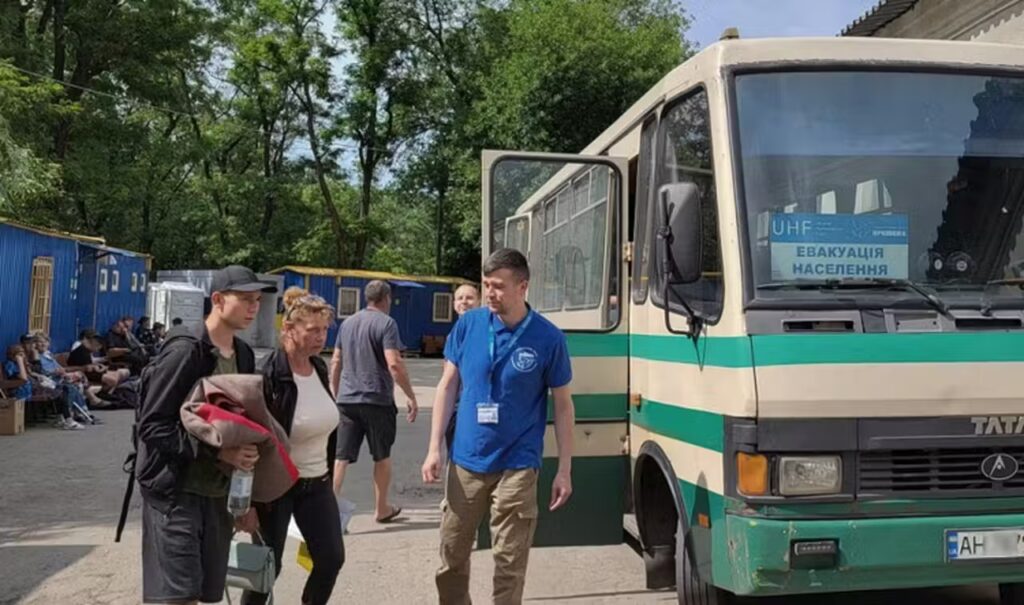 Дніпропетровщина: Обов'язкова евакуація розширюється. Скільки населених пунктів під загрозою?