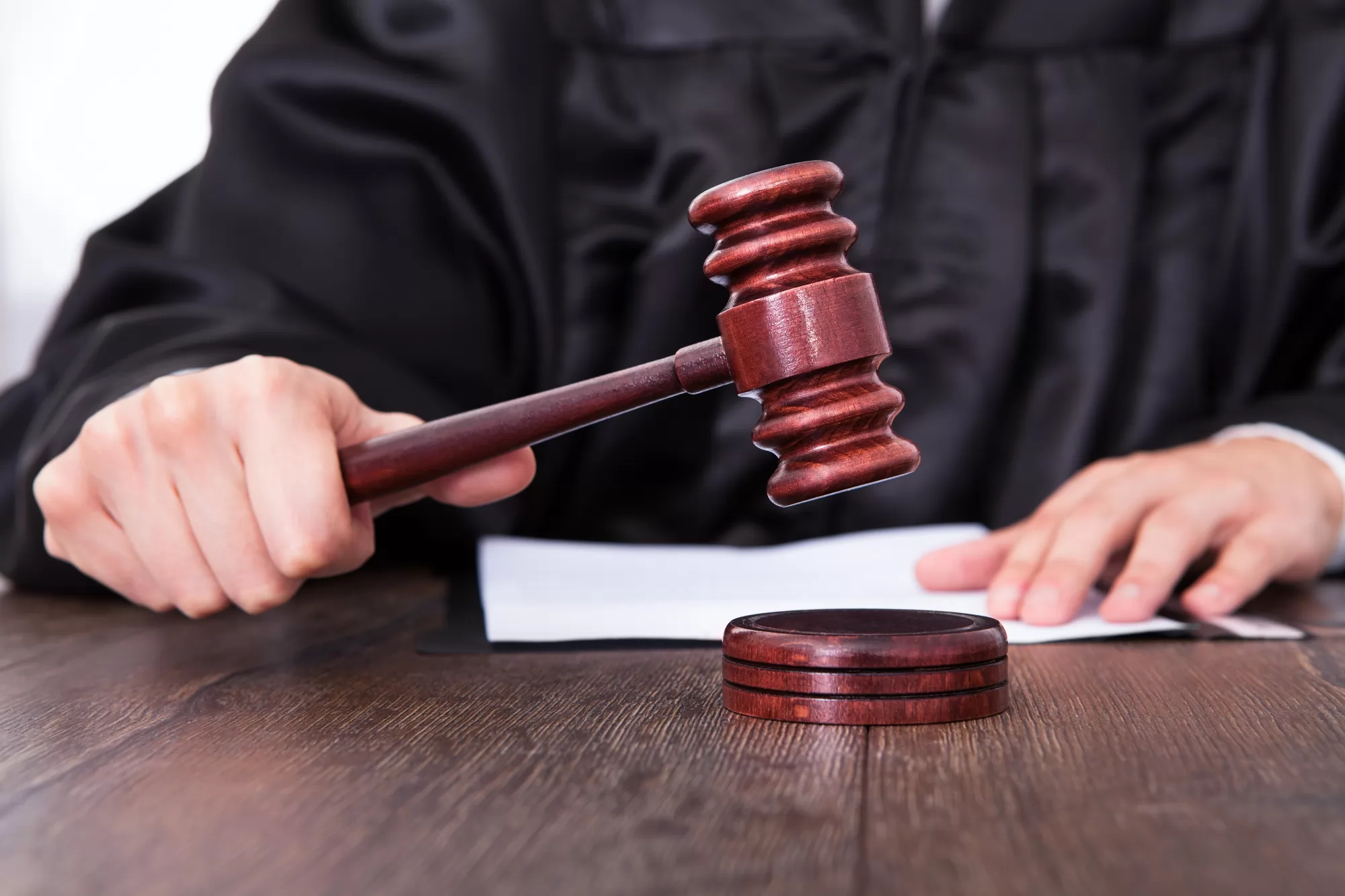 Заява про насильство: 14 років за гранату в поліцейських на Дніпропетровщині.