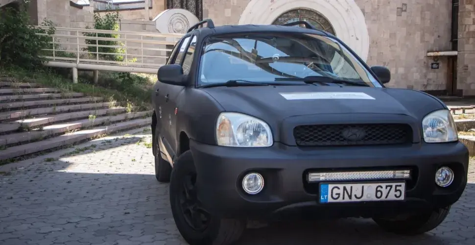 Студенти Дніпра: Четверта автівка для ЗСУ – плід фестивальної доброчинності.