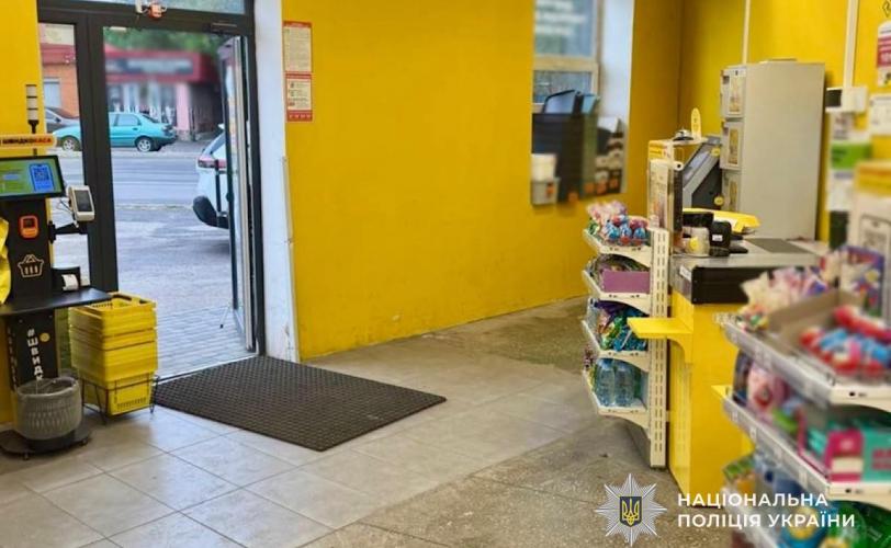 Затримана в Дніпрі серійна злодійка: деталі справи.