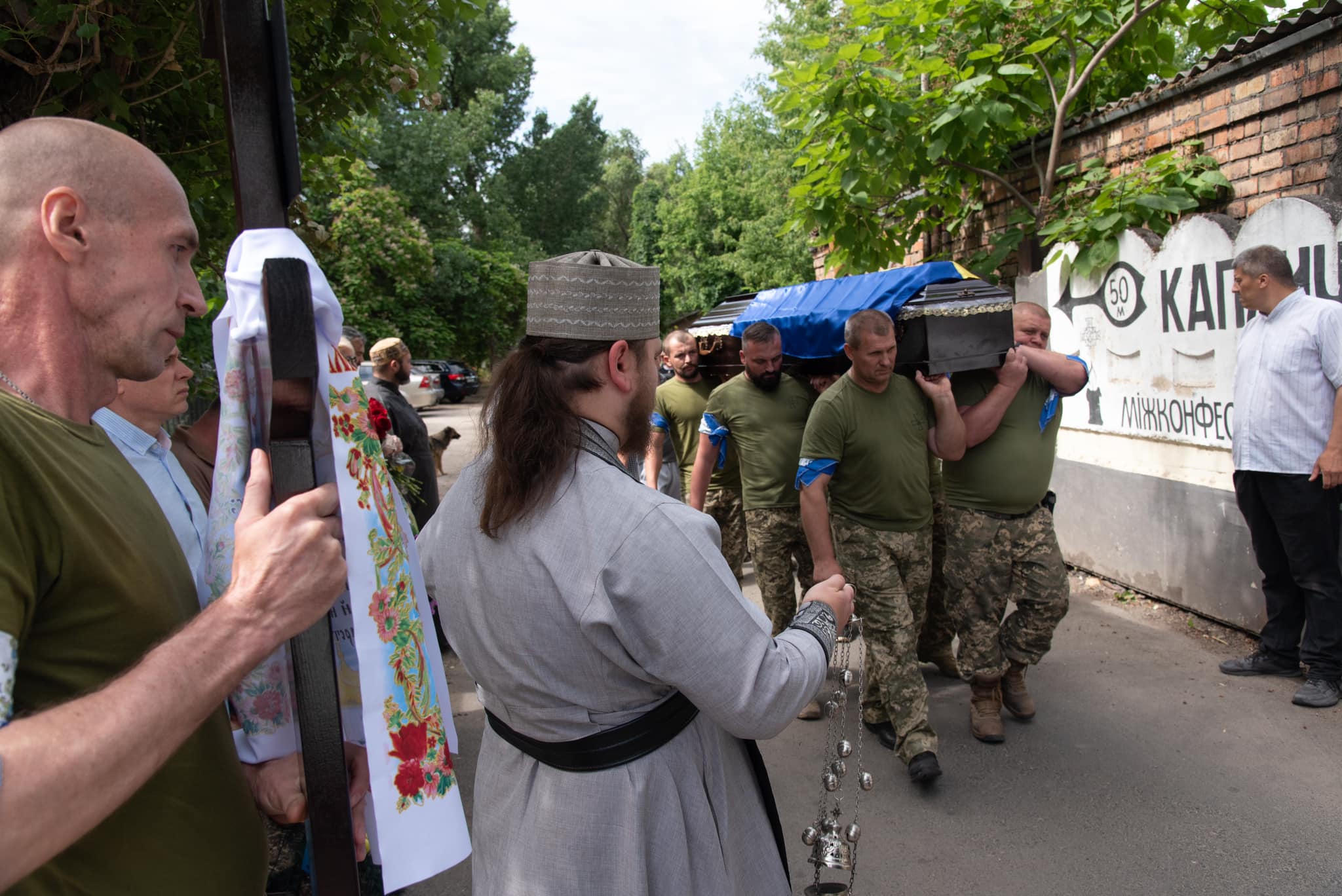 На зображенні може бути: 7 людей та текст