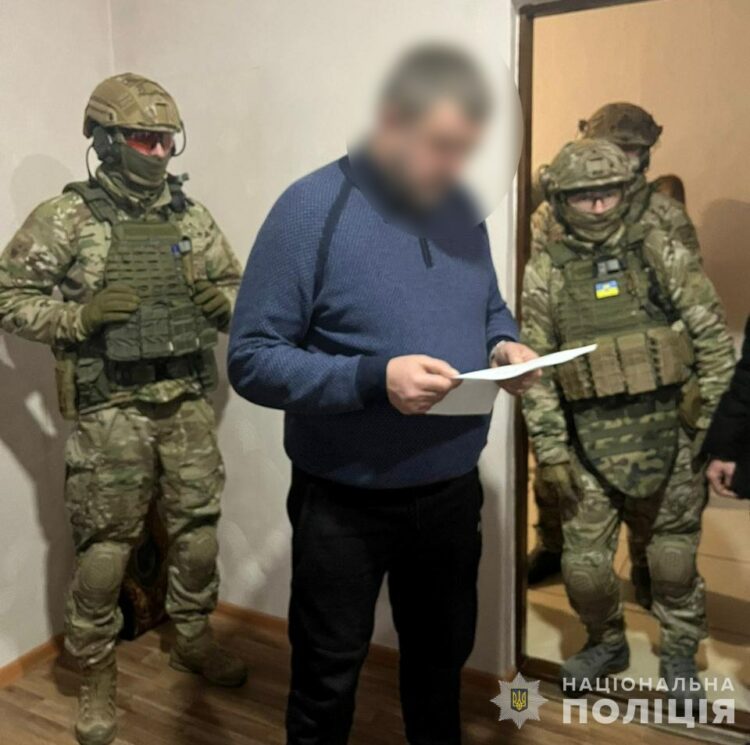 На Дніпропетровщині затримано депутатів та кримінального авторитета за вимагання 60 тисяч доларів у екс-заступника мера (ФОТО)